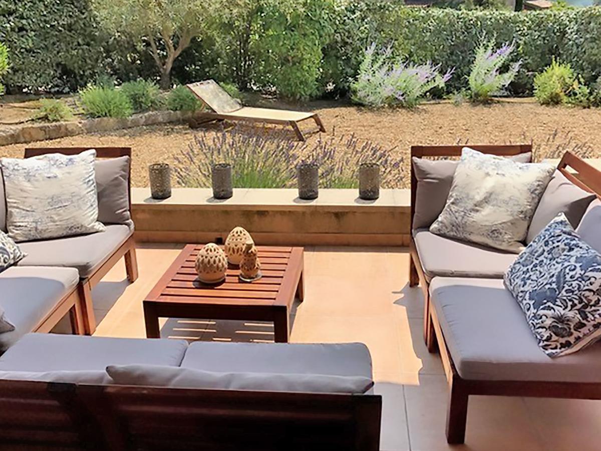 Beautiful Villa In Saumane De Vaucluse With Garden ภายนอก รูปภาพ